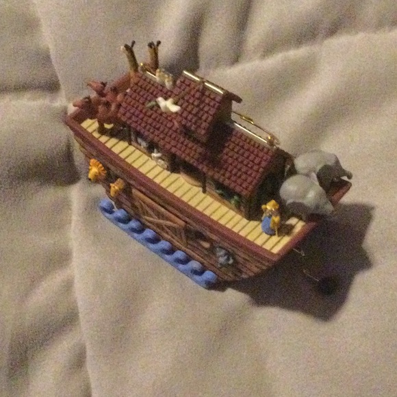 Hallmark Christmas Ornament - Picture 5 of 9